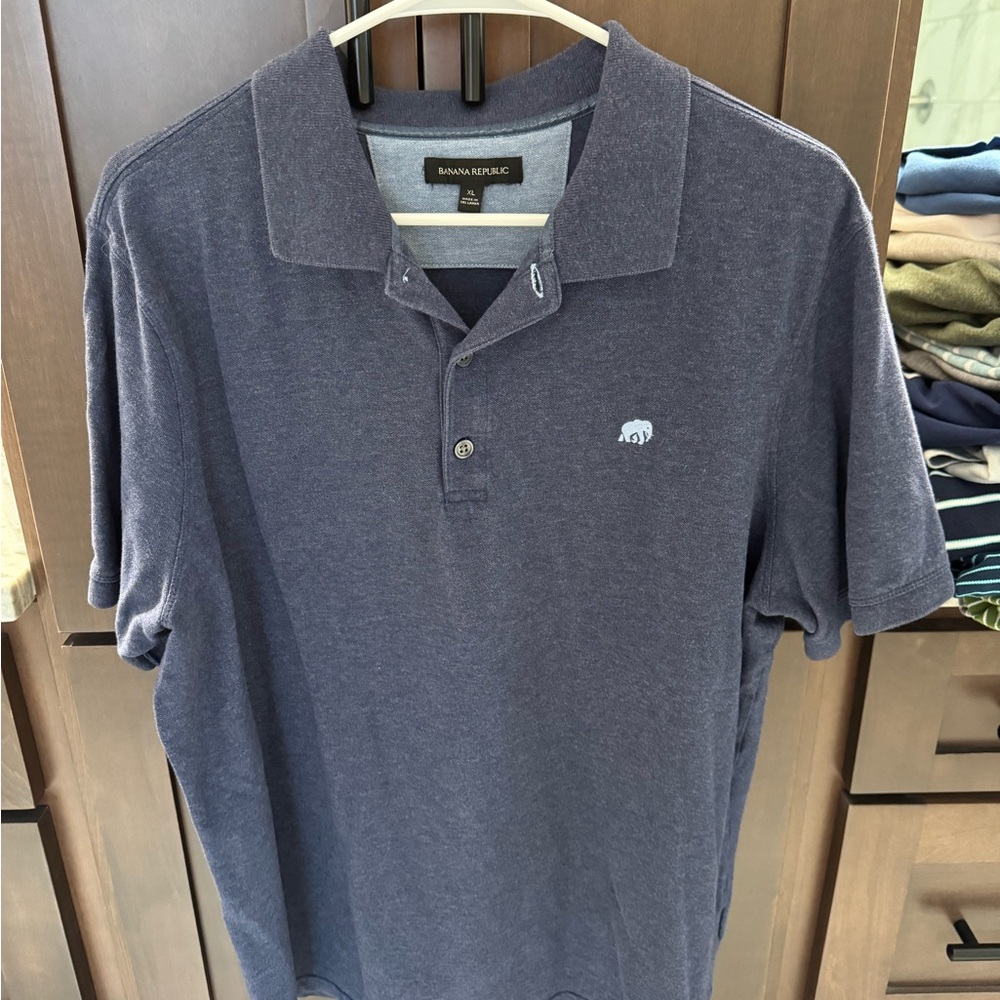 Banana Republic Men's Dark Blue Polo Shirt
